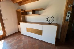 Agencement de buffet en chêne et MDF laqué